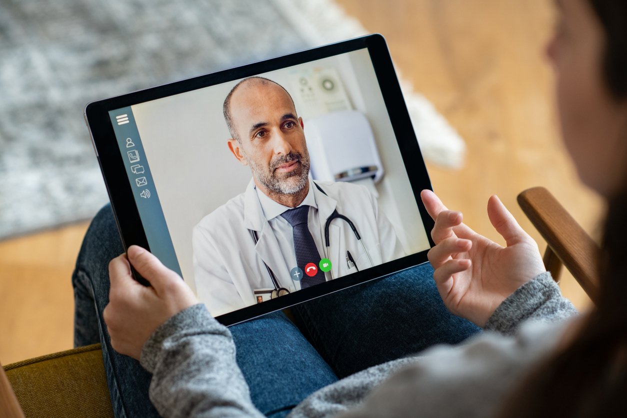 Patient-doctor-online-consultation-1214753465_1258x838-1